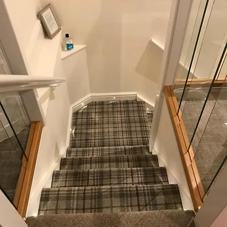 Апартаменты Stoker's Retreat *