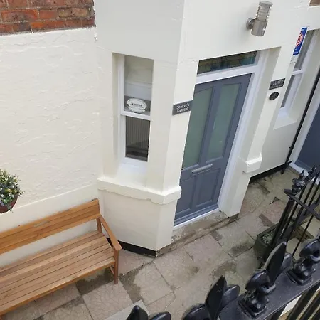Stoker's Retreat Apartment Whitby